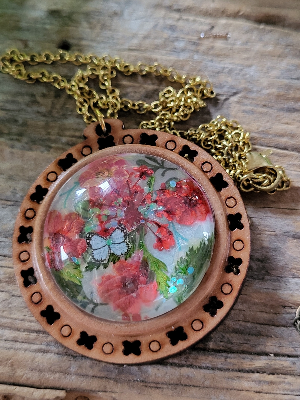 Floral Glass Dome Necklace